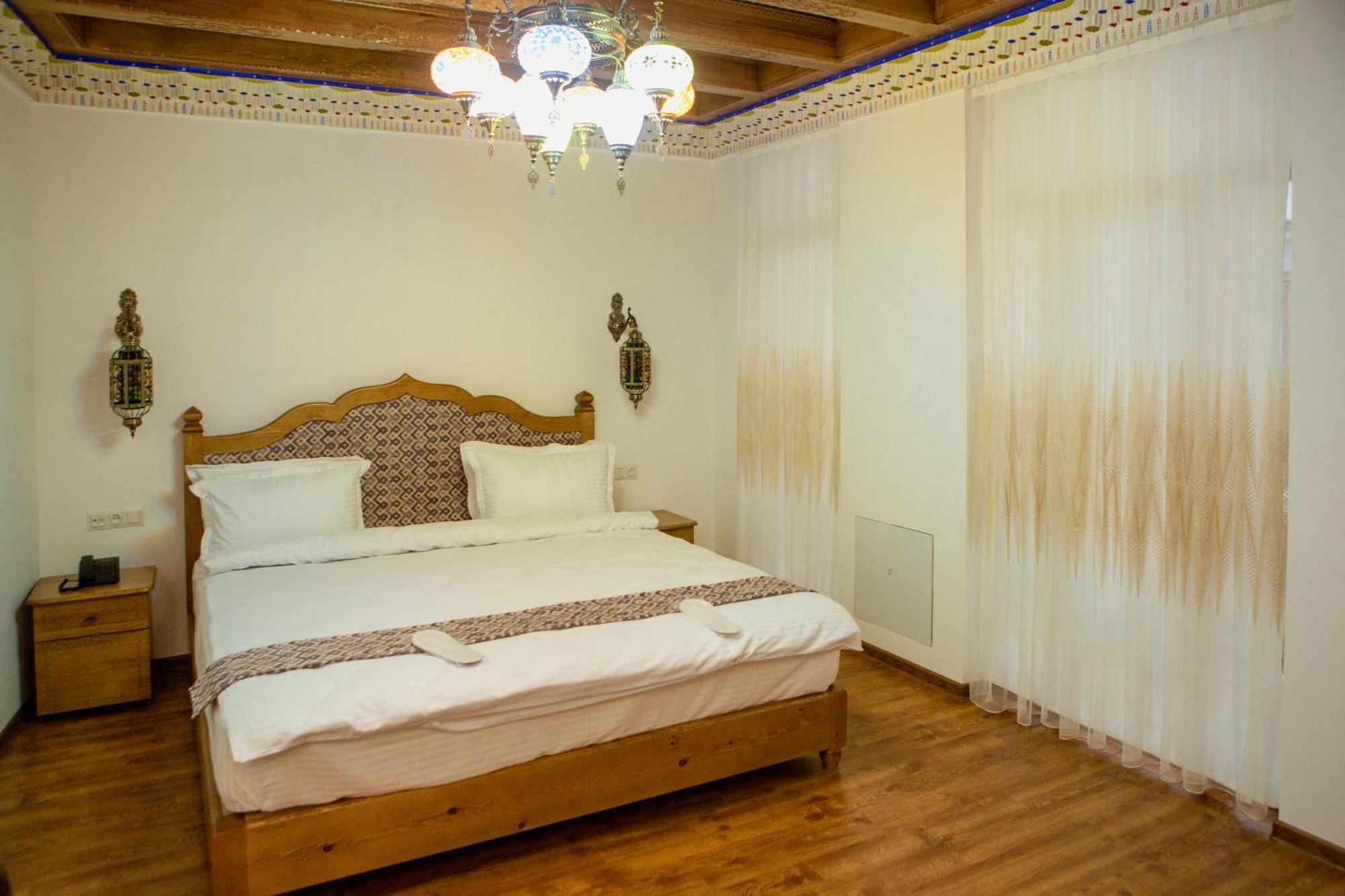 Istat Boutique Hotel Buxoro Luaran gambar