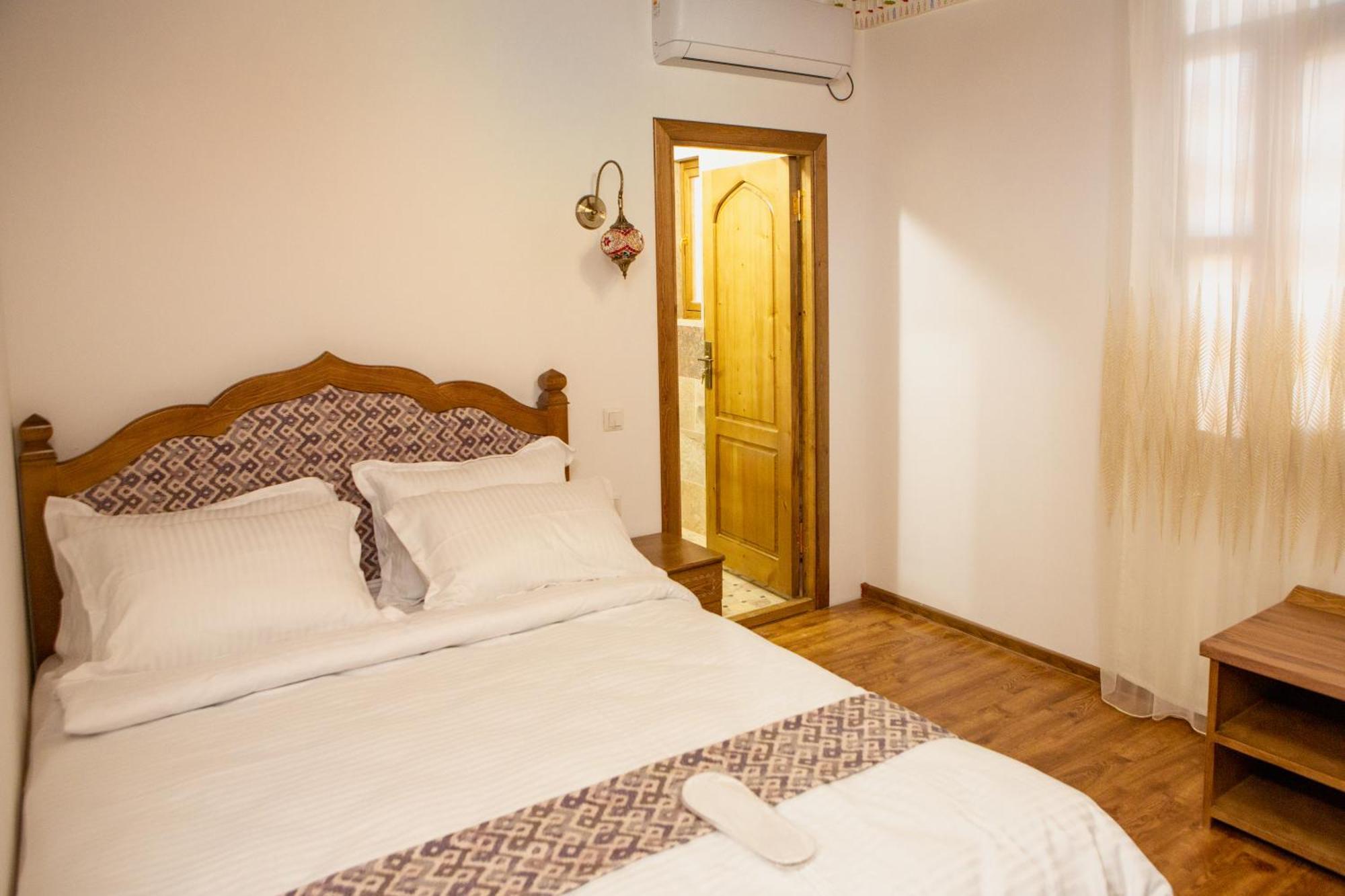 Istat Boutique Hotel Buxoro Luaran gambar
