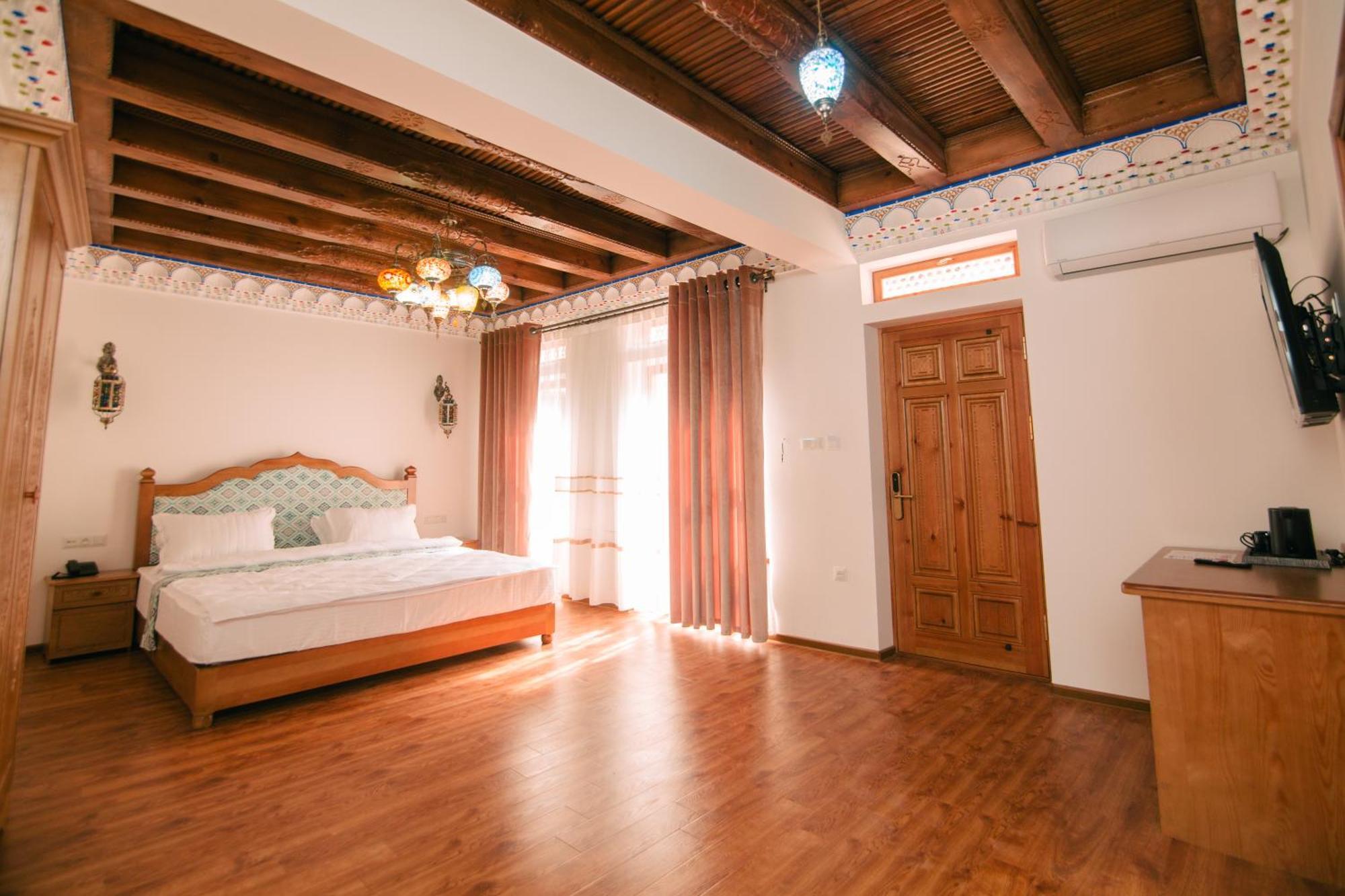 Istat Boutique Hotel Buxoro Luaran gambar